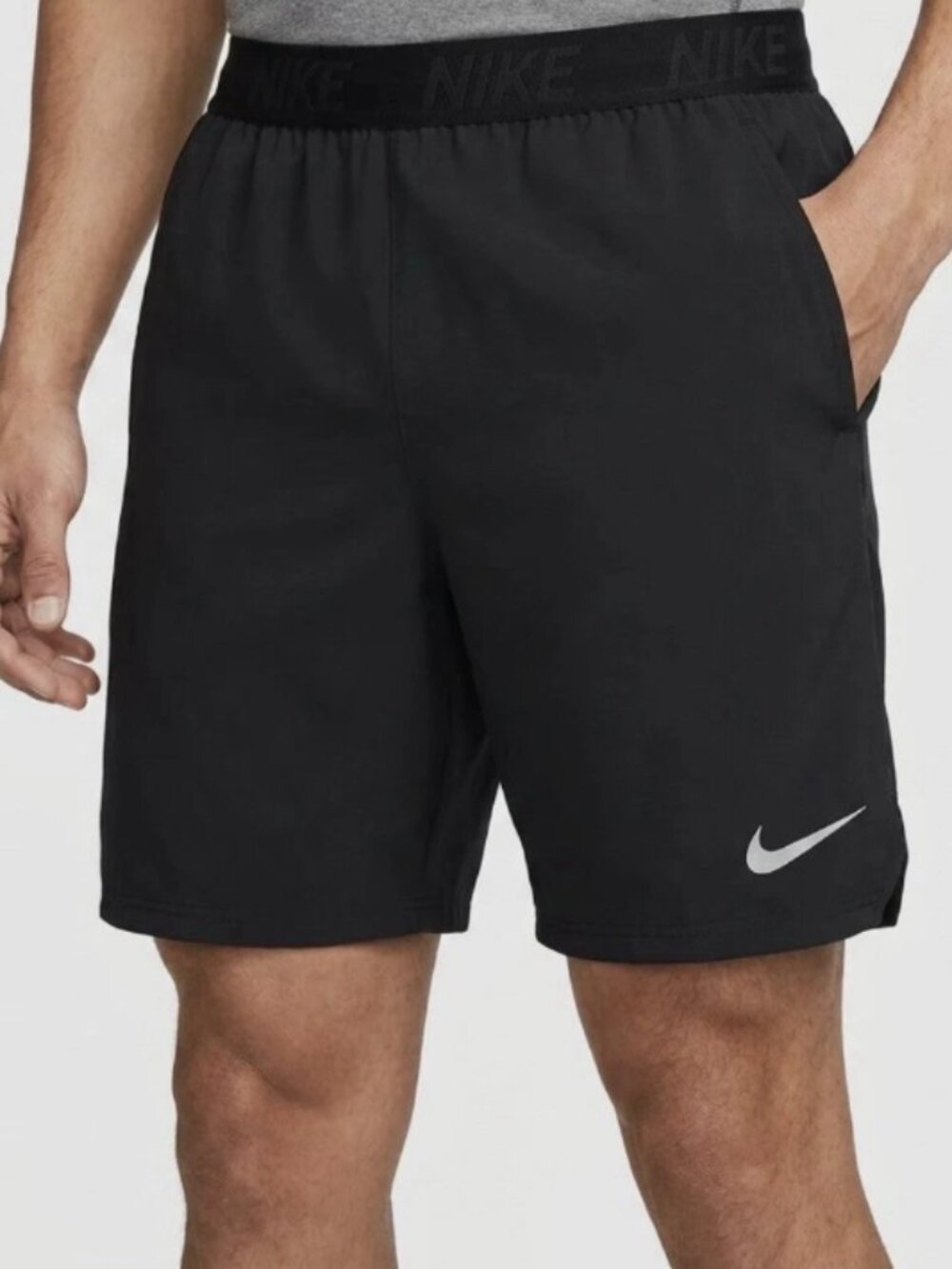 Nike Mens Athletic Shorts Size Med Elastic Waist Gym Workout Basketball Casual